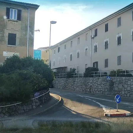 Riaway Apartment *