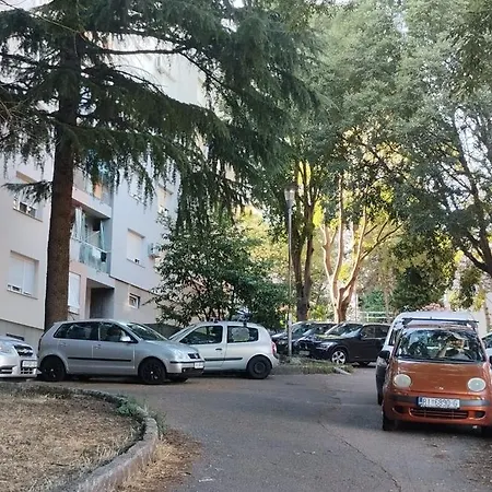 Riaway Apartment *